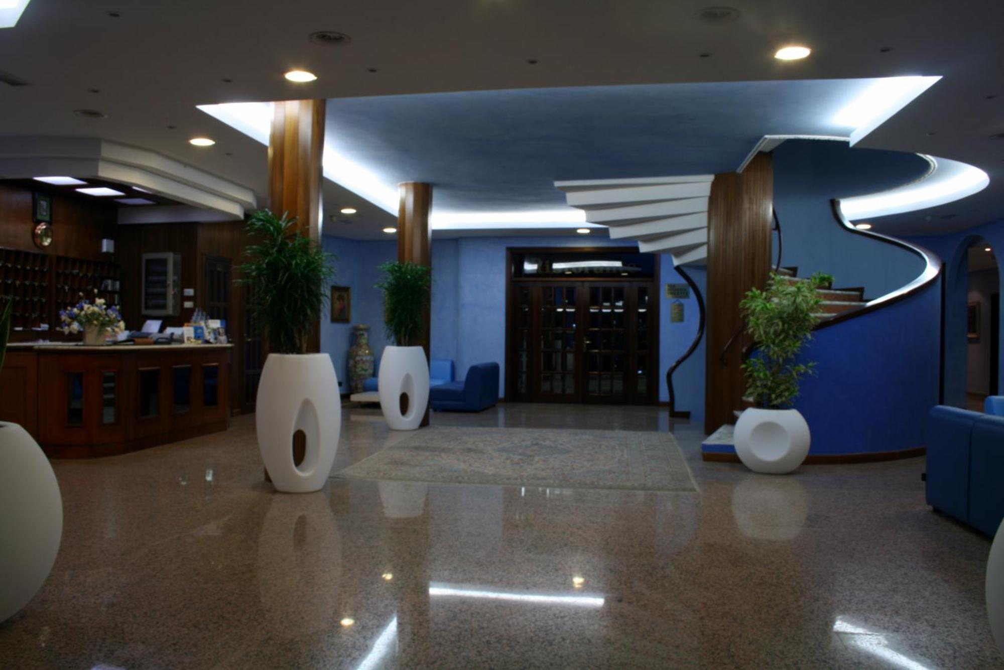 Hotel Rio Vasto Bagian luar foto
